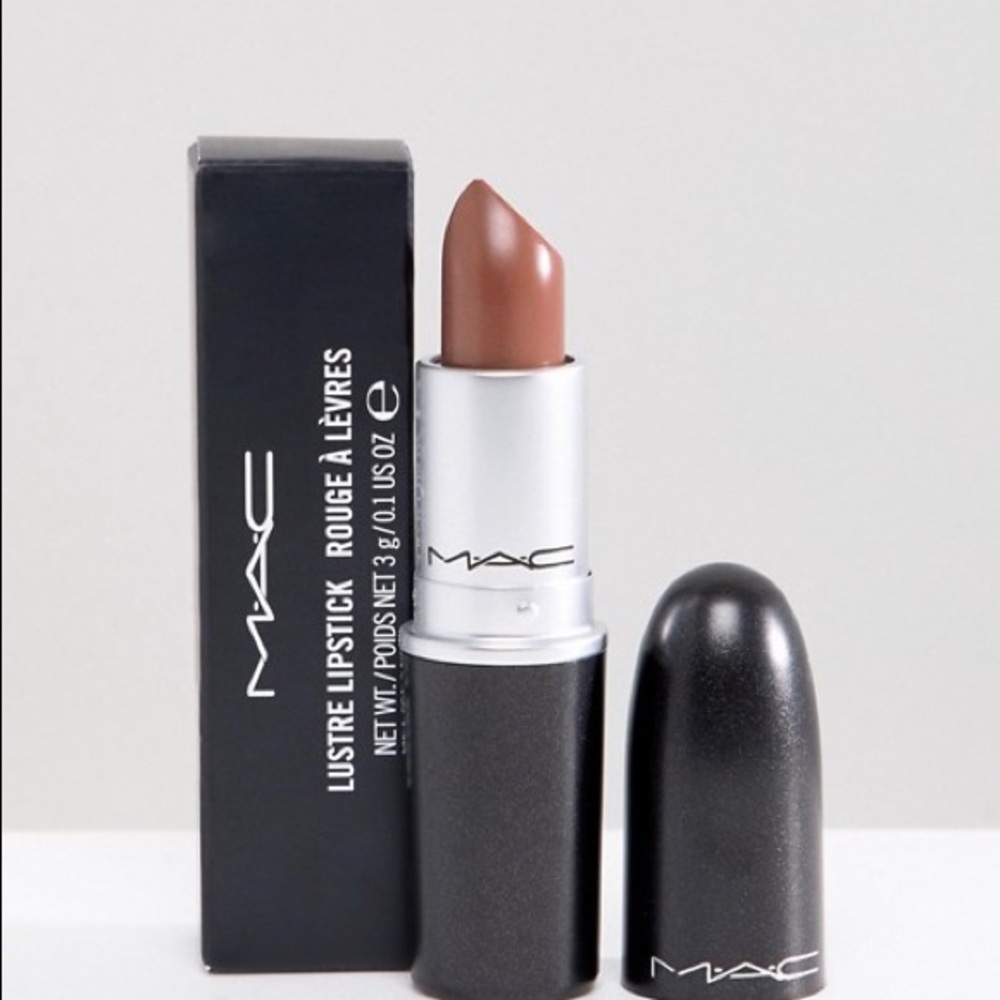 MAC Lustre Lipstick